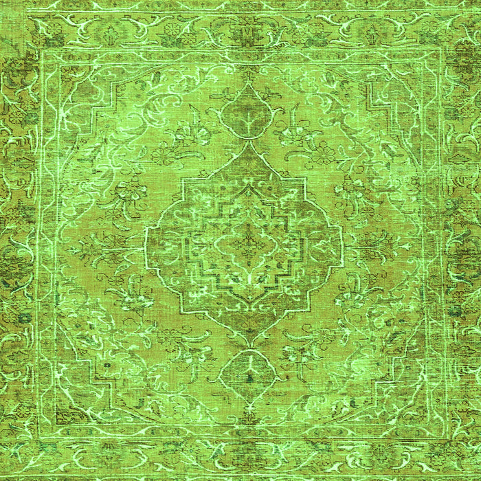 Serging Thickness of Medallion Green Traditional Rug, tr4346grn