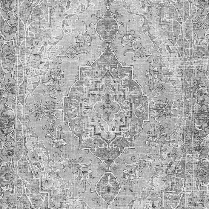 Serging Thickness of Machine Washable Medallion Gray Traditional Rug, wshtr4346gry