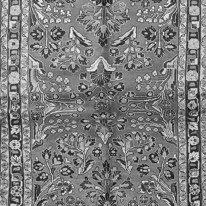 Serging Thickness of Machine Washable Persian Gray Traditional Rug, wshtr4348gry