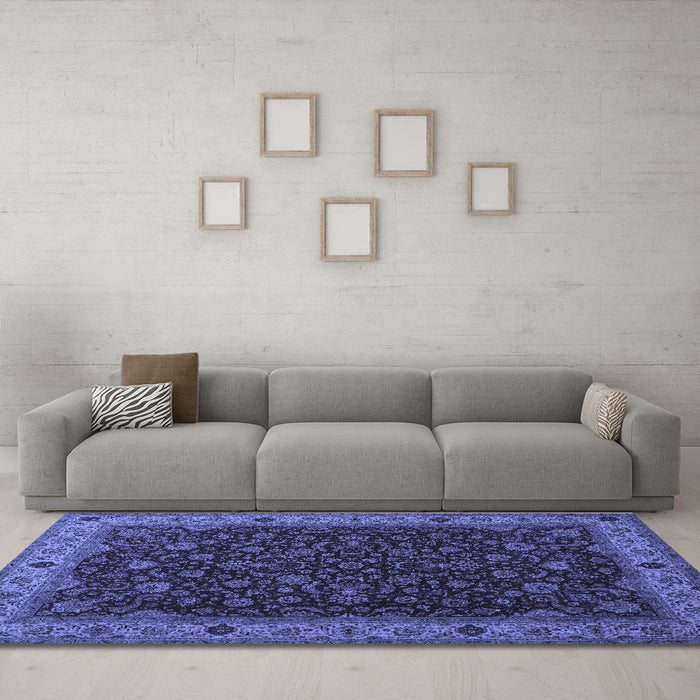 Machine Washable Persian Blue Traditional Rug in a Living Room, wshtr434blu
