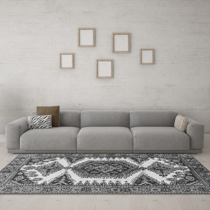 Machine Washable Persian Gray Traditional Rug in a Living Room,, wshtr4351gry