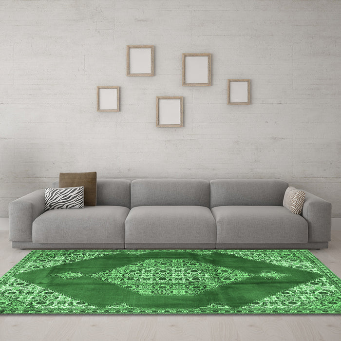 Machine Washable Medallion Emerald Green Traditional Area Rugs in a Living Room,, wshtr4356emgrn