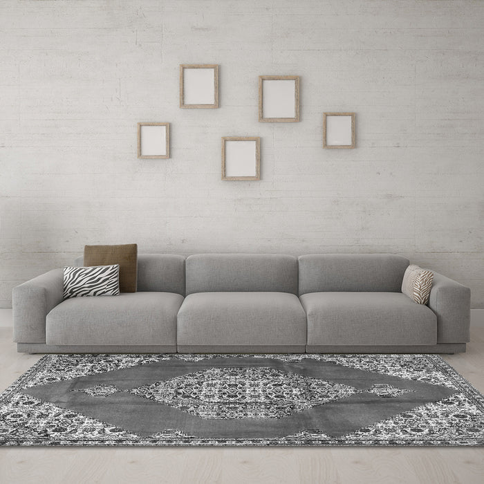 Machine Washable Medallion Gray Traditional Rug in a Living Room,, wshtr4356gry