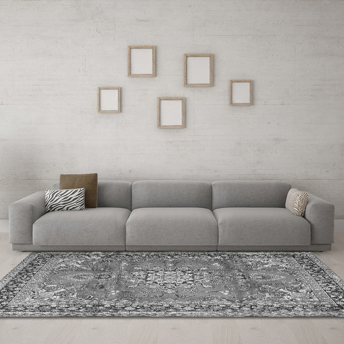 Machine Washable Medallion Gray Traditional Rug in a Living Room,, wshtr4359gry