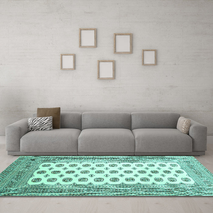Machine Washable Persian Turquoise Traditional Area Rugs in a Living Room,, wshtr435turq