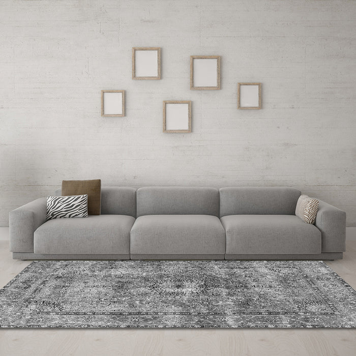 Machine Washable Persian Gray Traditional Rug in a Living Room,, wshtr4361gry