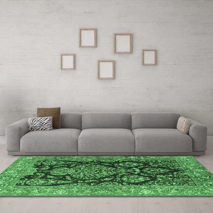 Machine Washable Persian Emerald Green Traditional Area Rugs in a Living Room,, wshtr4363emgrn
