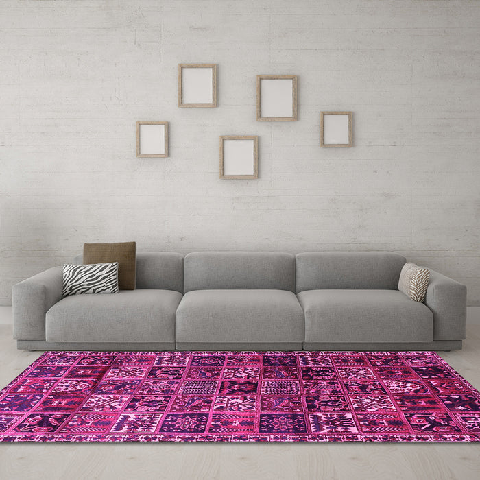 Machine Washable Animal Pink Traditional Rug in a Living Room, wshtr4365pnk