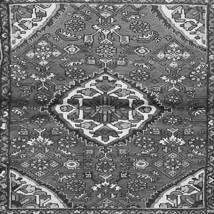 Serging Thickness of Medallion Gray Traditional Rug, tr4370gry