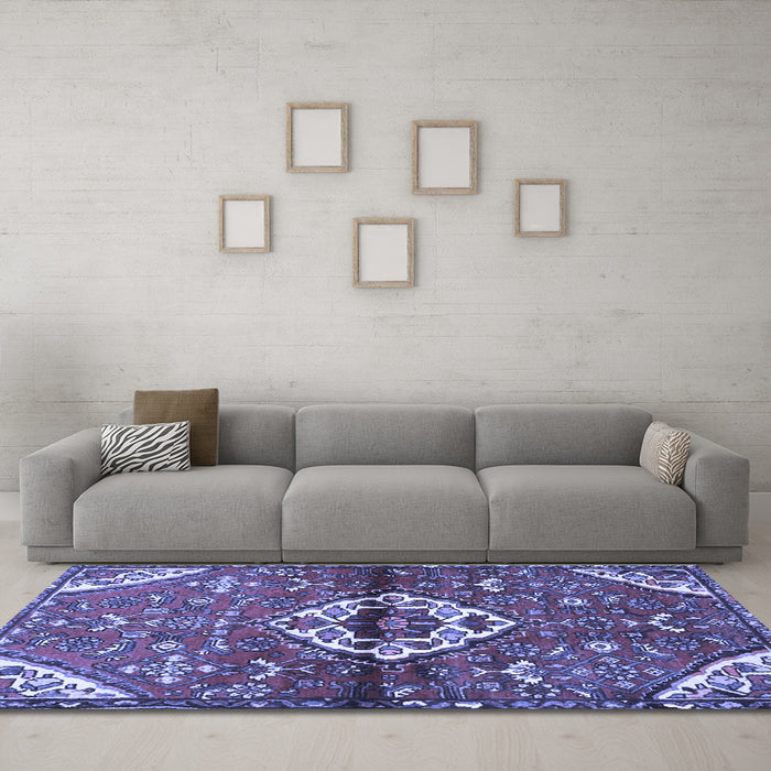 Machine Washable Medallion Blue Traditional Rug in a Living Room, wshtr4370blu