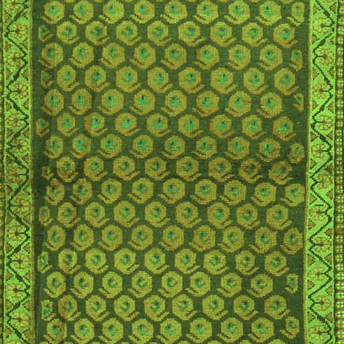 Serging Thickness of Machine Washable Persian Green Traditional Area Rugs, wshtr4373grn