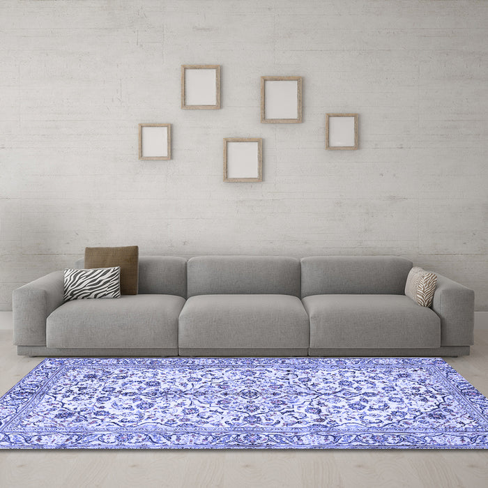 Machine Washable Persian Blue Traditional Rug in a Living Room, wshtr4380blu