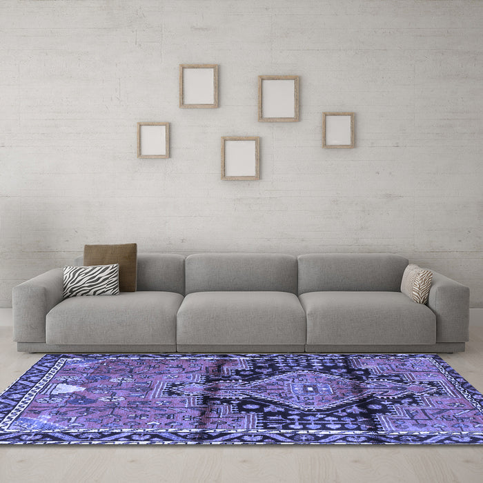 Machine Washable Persian Blue Traditional Rug in a Living Room, wshtr4385blu