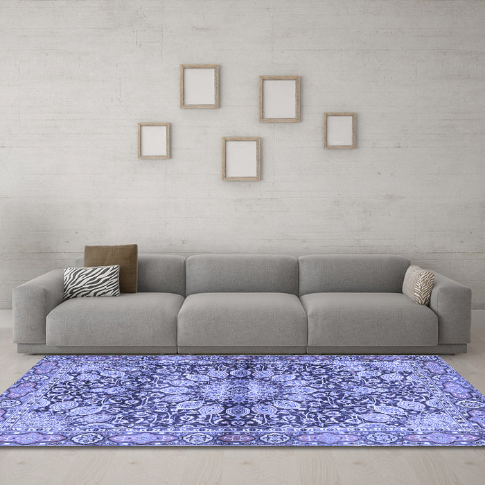 Machine Washable Persian Blue Traditional Rug in a Living Room, wshtr4386blu
