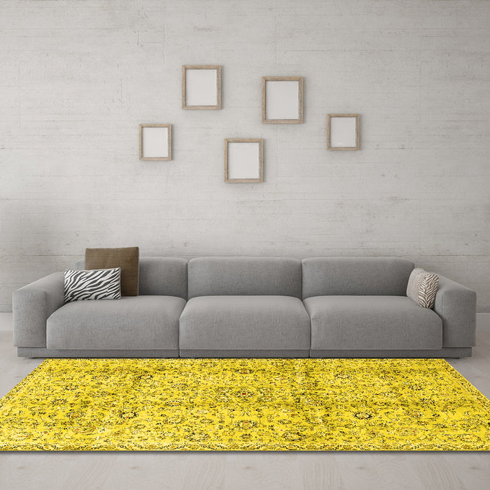 Machine Washable Persian Yellow Traditional Rug in a Living Room, wshtr4389yw