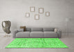 Machine Washable Persian Green Traditional Area Rugs in a Living Room,, wshtr4389grn