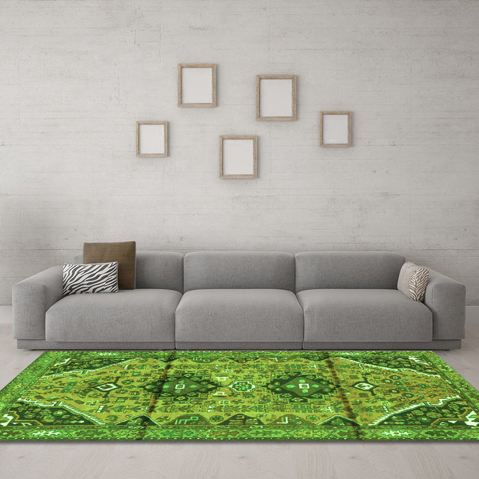 Machine Washable Persian Green Traditional Area Rugs in a Living Room,, wshtr4392grn