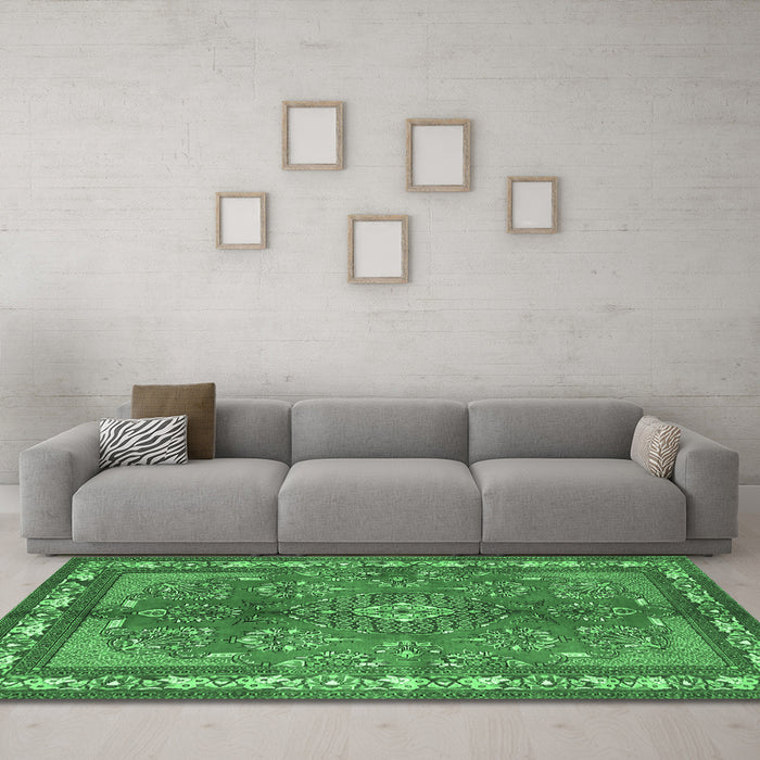 Machine Washable Medallion Emerald Green Traditional Area Rugs in a Living Room,, wshtr4393emgrn