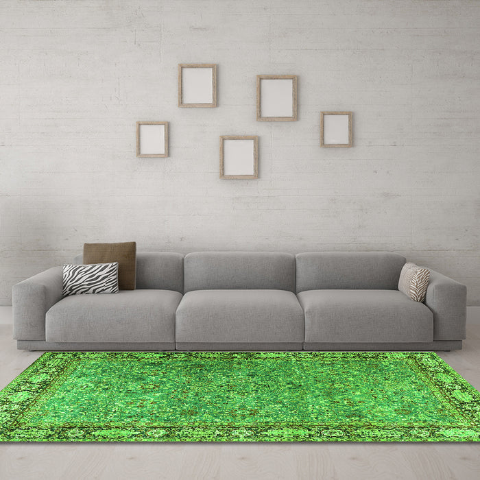 Machine Washable Animal Green Traditional Area Rugs in a Living Room,, wshtr4394grn