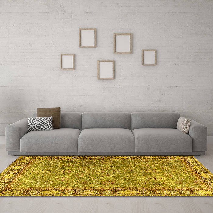 Machine Washable Animal Yellow Traditional Rug in a Living Room, wshtr4394yw