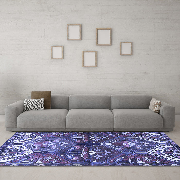 Machine Washable Persian Blue Traditional Rug in a Living Room, wshtr4397blu