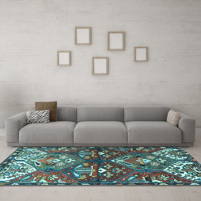 Machine Washable Persian Light Blue Traditional Rug in a Living Room, wshtr4397lblu