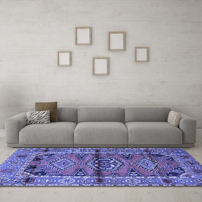 Machine Washable Persian Blue Traditional Rug in a Living Room, wshtr4399blu