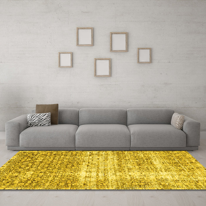 Machine Washable Persian Yellow Traditional Rug in a Living Room, wshtr4404yw