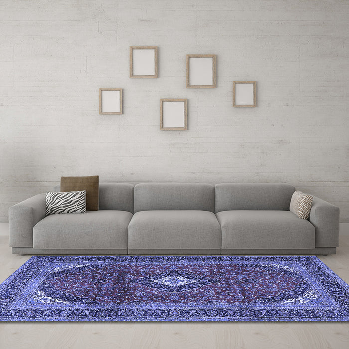 Machine Washable Medallion Blue Traditional Rug in a Living Room, wshtr4405blu