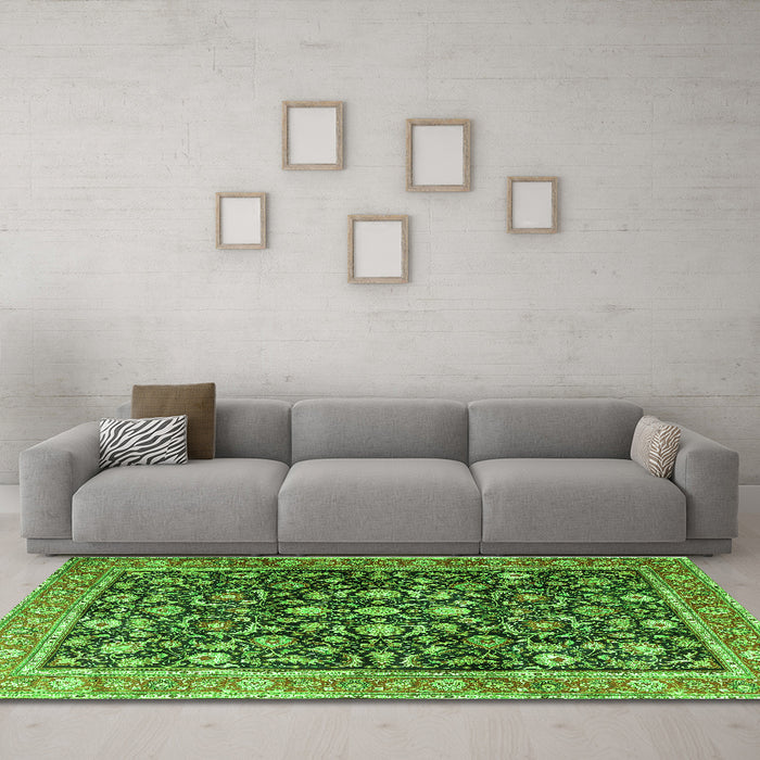 Machine Washable Persian Green Traditional Area Rugs in a Living Room,, wshtr4407grn