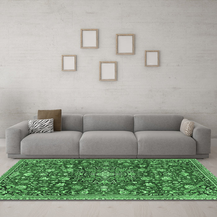 Machine Washable Persian Emerald Green Traditional Area Rugs in a Living Room,, wshtr4414emgrn