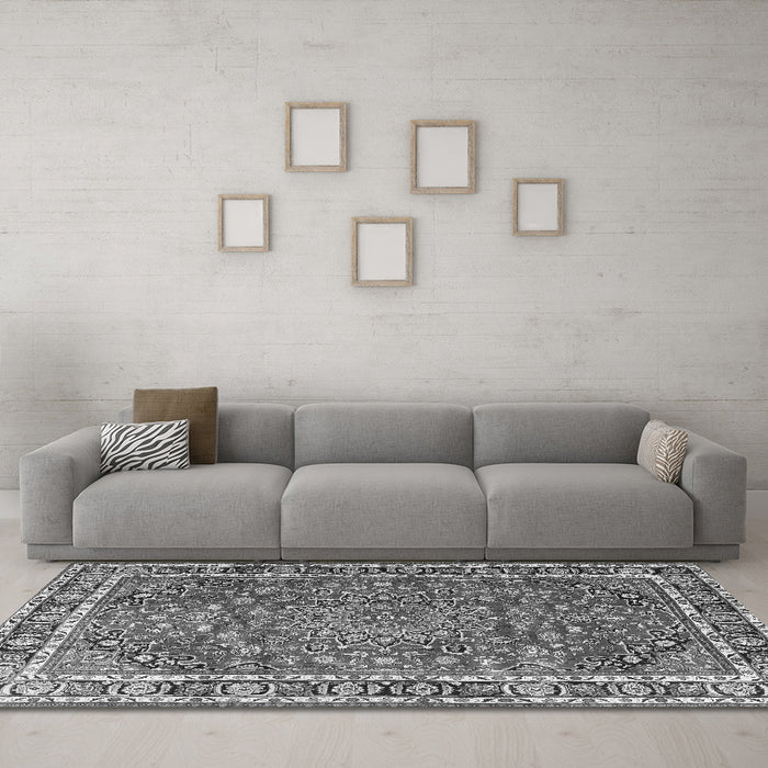 Machine Washable Persian Gray Traditional Rug in a Living Room,, wshtr4415gry