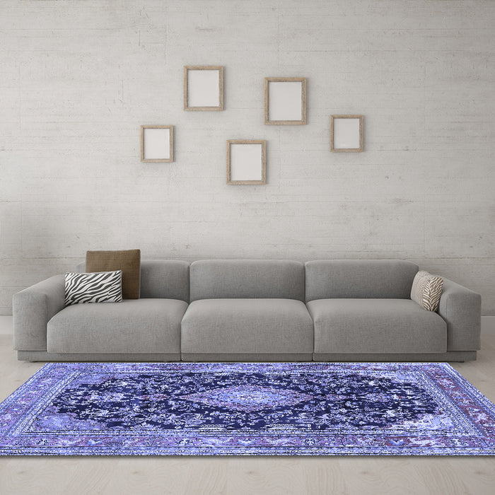 Machine Washable Persian Blue Traditional Rug in a Living Room, wshtr4416blu
