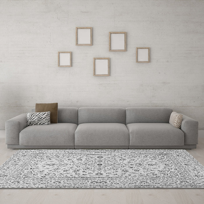 Machine Washable Medallion Gray Traditional Rug in a Living Room,, wshtr4420gry