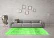 Machine Washable Persian Green Traditional Area Rugs in a Living Room,, wshtr4421grn