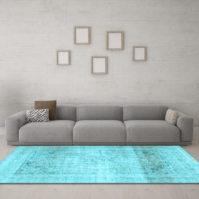 Machine Washable Persian Light Blue Traditional Rug in a Living Room, wshtr4421lblu
