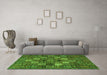 Machine Washable Persian Green Traditional Area Rugs in a Living Room,, wshtr4422grn