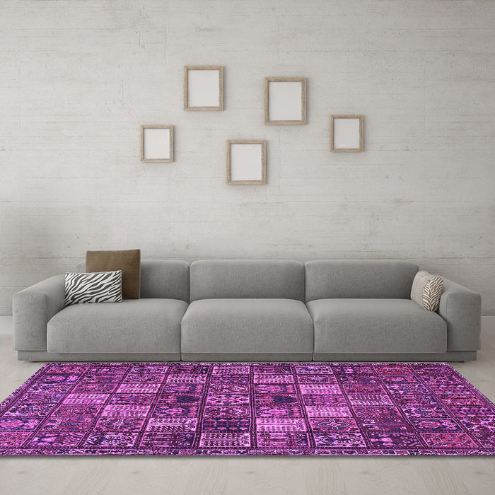 Machine Washable Persian Purple Traditional Area Rugs in a Living Room, wshtr4422pur