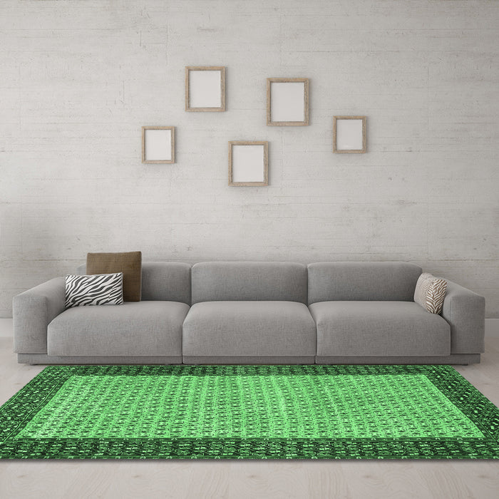 Machine Washable Persian Emerald Green Traditional Area Rugs in a Living Room,, wshtr4423emgrn