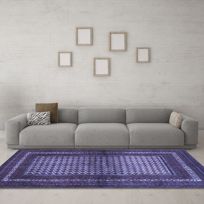 Machine Washable Persian Blue Traditional Rug in a Living Room, wshtr4429blu
