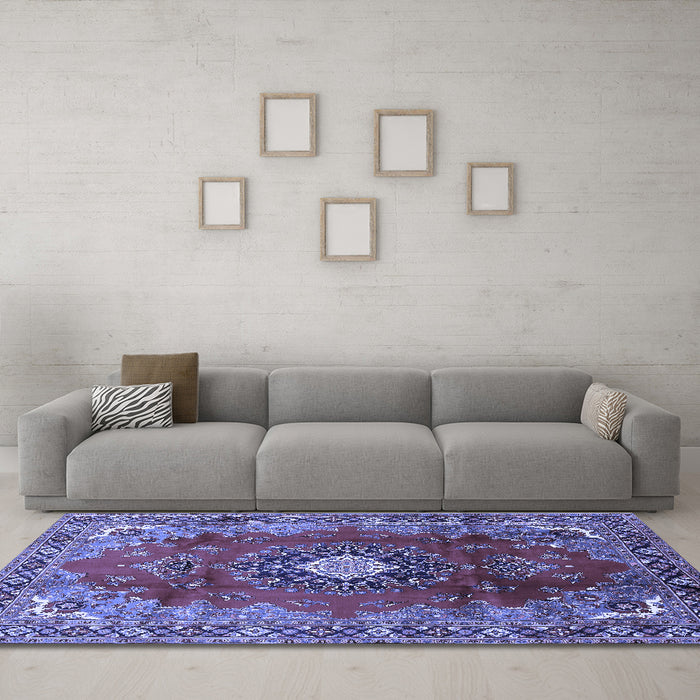 Machine Washable Medallion Blue Traditional Rug in a Living Room, wshtr442blu