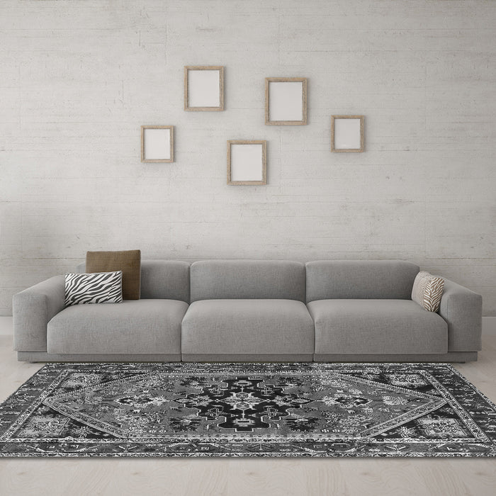 Machine Washable Persian Gray Traditional Rug in a Living Room,, wshtr4434gry