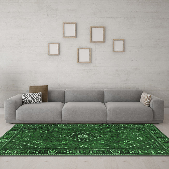 Machine Washable Persian Emerald Green Traditional Area Rugs in a Living Room,, wshtr4440emgrn