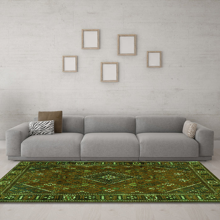 Machine Washable Persian Green Traditional Area Rugs in a Living Room,, wshtr4440grn