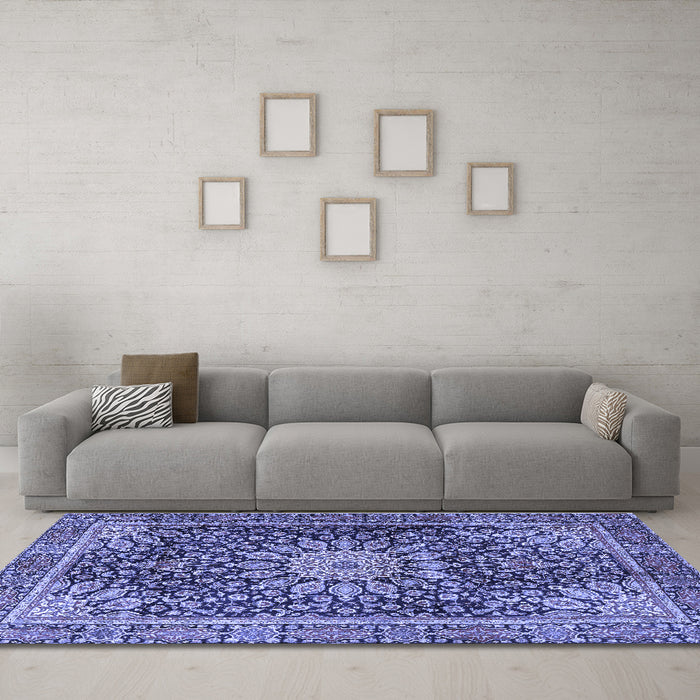 Machine Washable Persian Blue Traditional Rug in a Living Room, wshtr4442blu