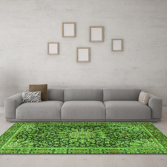 Machine Washable Persian Green Traditional Area Rugs in a Living Room,, wshtr4442grn