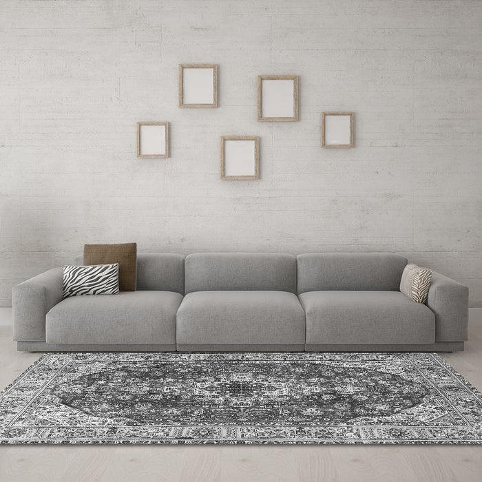 Machine Washable Medallion Gray Traditional Rug in a Living Room,, wshtr4445gry