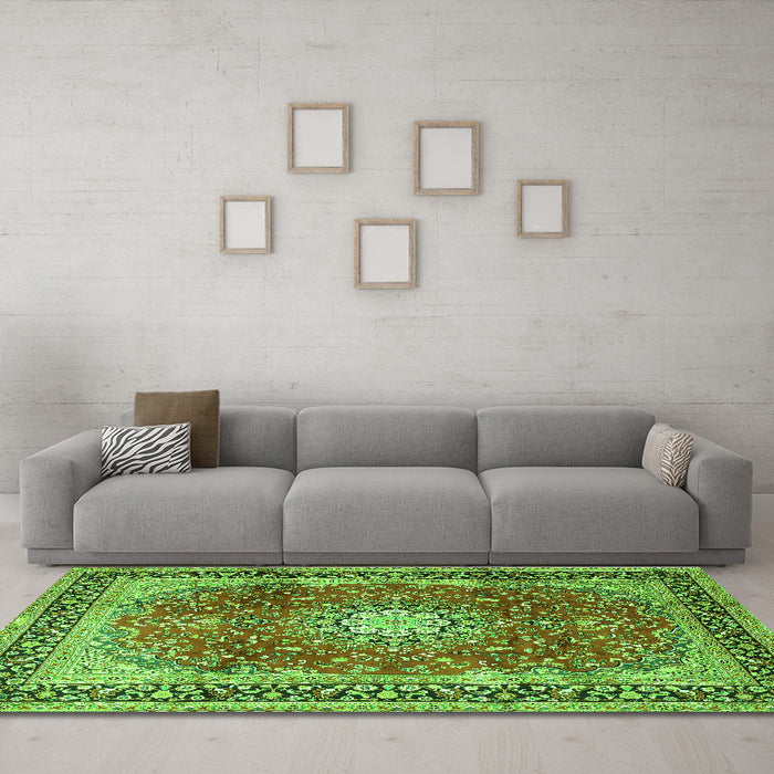 Machine Washable Persian Green Traditional Area Rugs in a Living Room,, wshtr4453grn
