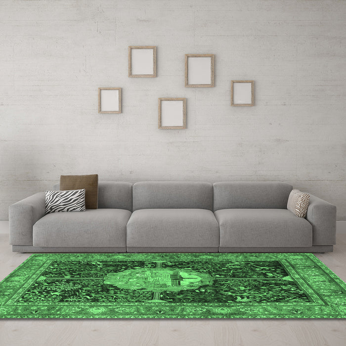Machine Washable Persian Emerald Green Traditional Area Rugs in a Living Room,, wshtr4456emgrn