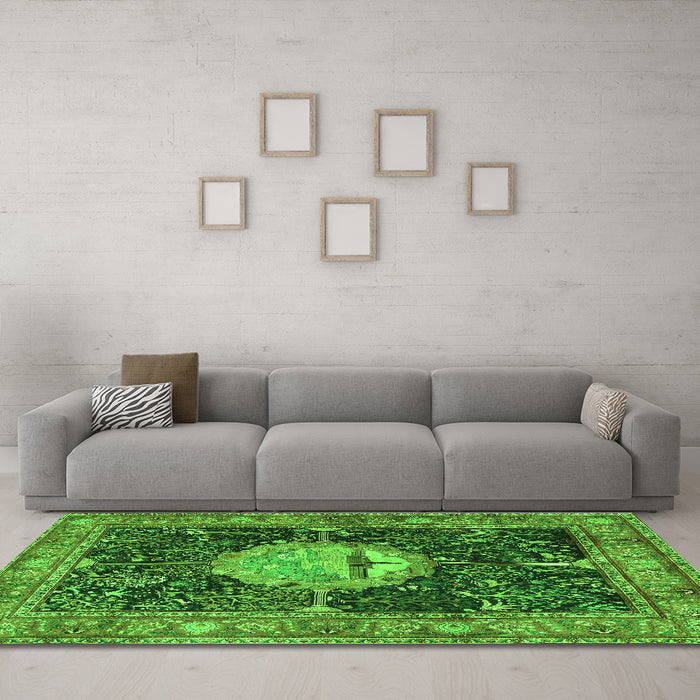Machine Washable Persian Green Traditional Area Rugs in a Living Room,, wshtr4456grn